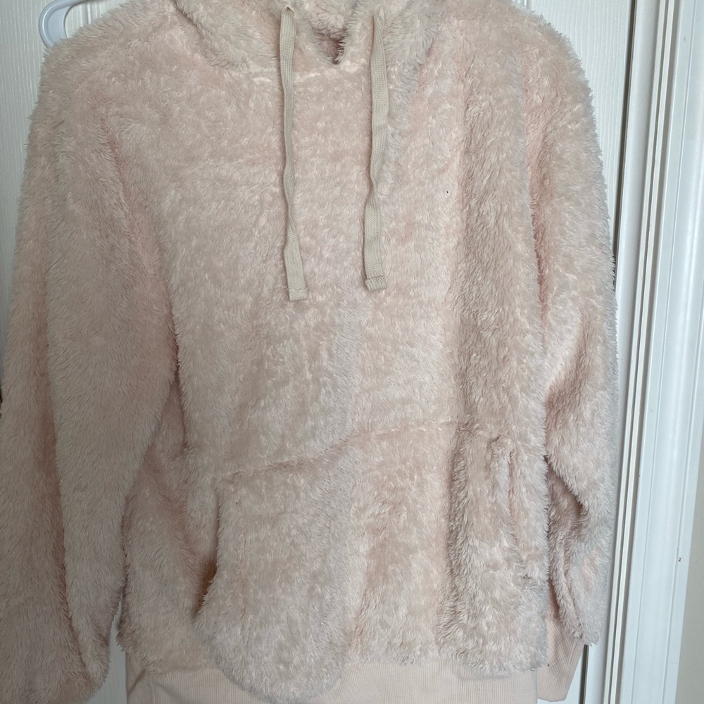 NEVER WORN cream Sherpa hoodie-